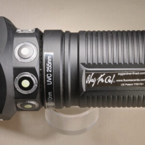 Multiwave UV flashlight