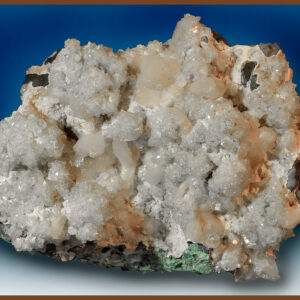 Apophylliteand Stilbite on Laumontite